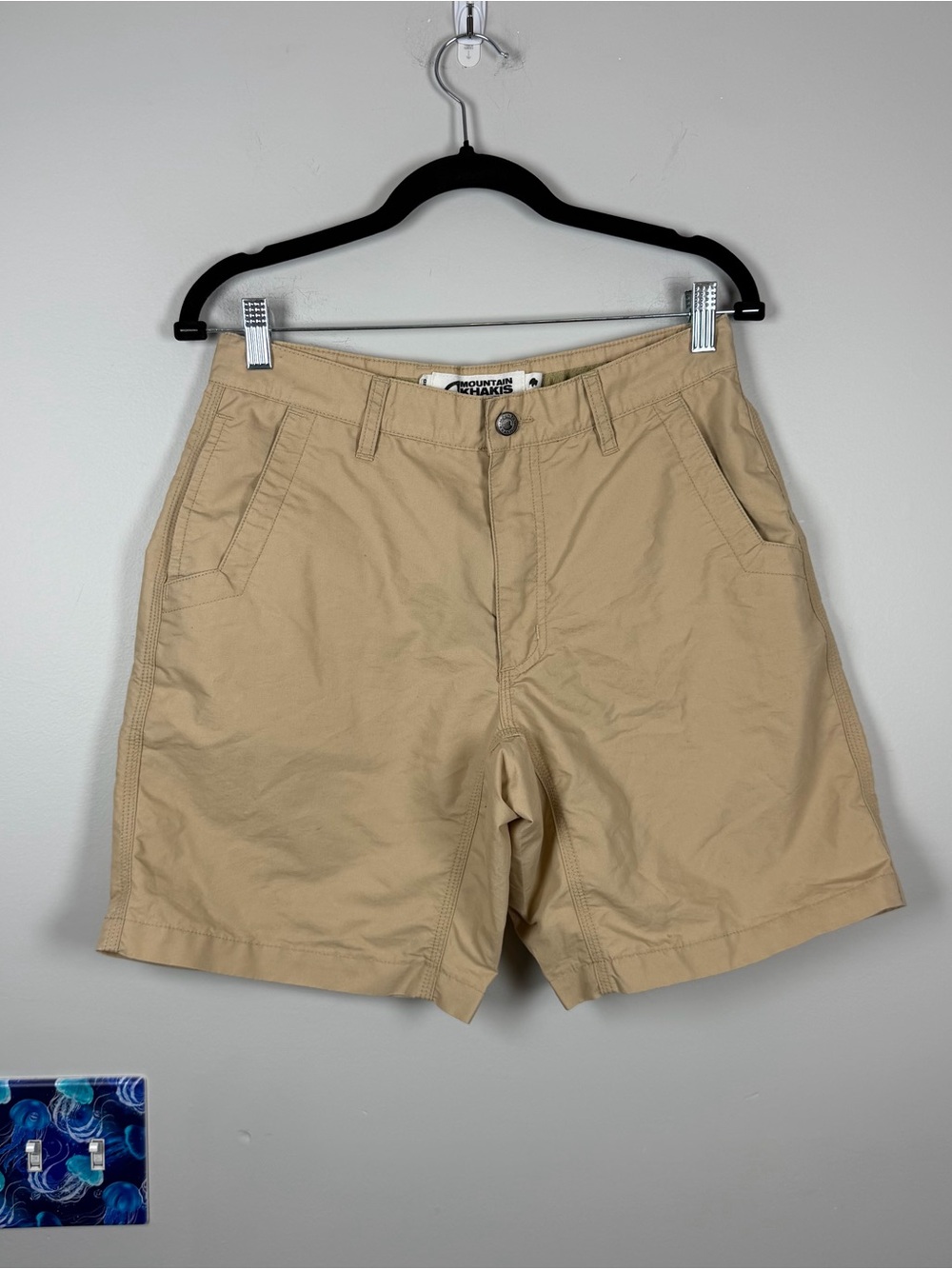 Mountain Khakis Shorts Mens Tan Canvas Utility Poplin Hiking Camp Gorpcore 30x8